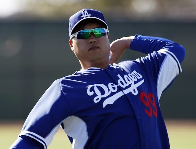 Dodgers News: Hyun-jin Ryu Throws Off Mound At Camelback Ranch