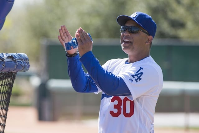 Dave-roberts-dodgers-2016-spring-training