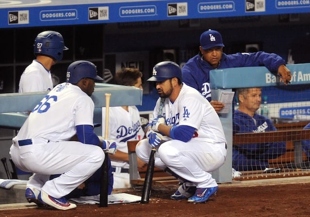 Adrian-gonzalez-yasiel-puig-dave-roberts