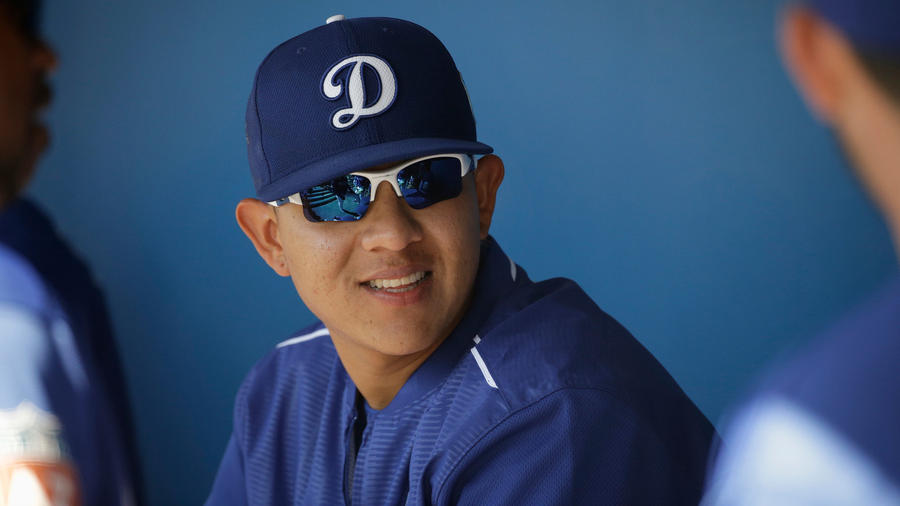 Julio-urias-3