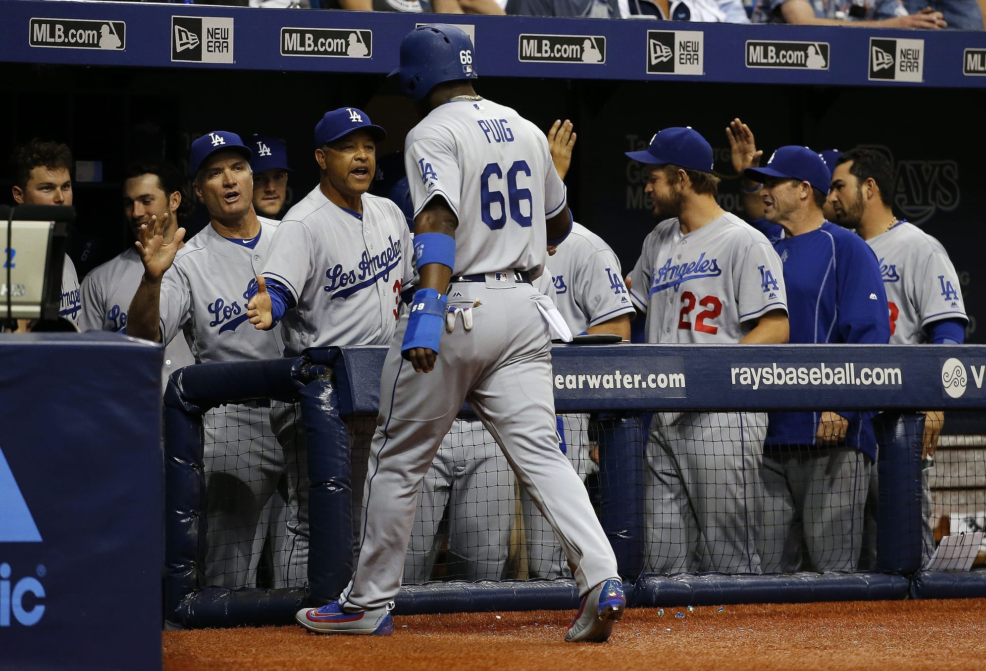 Yasiel-puig-dave-roberts