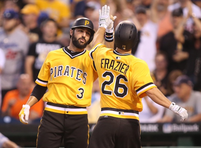 Pirates’ Big 2nd Inning Enough To Beat Clayton Kershaw, Dodgers