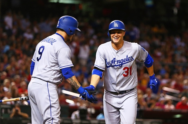 Yasmani-grandal-joc-pederson-1