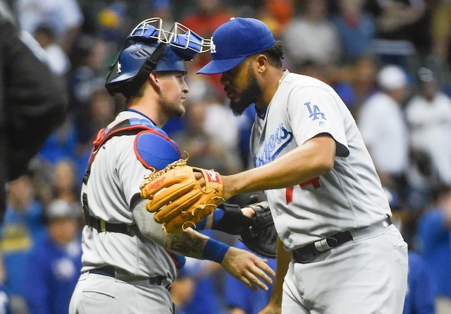 Yasmani-grandal-kenley-jansen-5