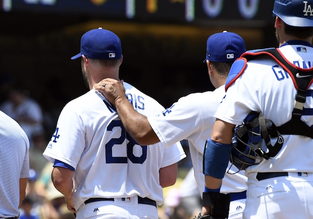 Yasmani-grandal-bud-norris-dave-roberts