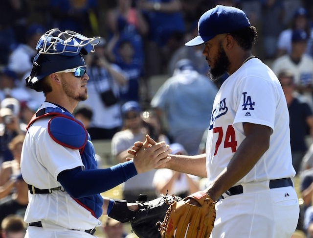 Yasmani-grandal-kenley-jansen-3