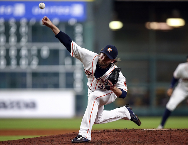 Dodgers Acquire Josh Fields In Trade With Astros