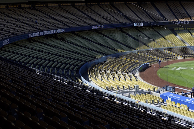 Dodger-stadium-seats-2016-nlcs