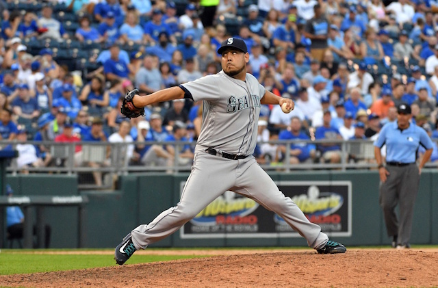 Dodgers Acquire Vidal Nuno, Trade Carlos Ruiz To Mariners