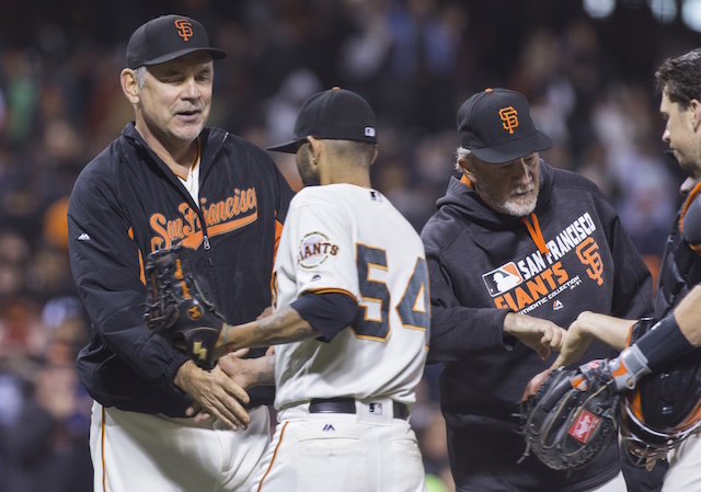 Bruce-bochy-sergio-romo