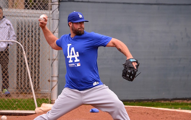 Dodgers News: Kyle Farmer Impressed After Catching Eric Gagne’s Bullpen Session