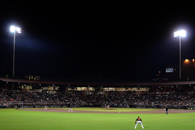 Spring Training Recap: Scott Kazmir Shaky In Debut, Dodgers Come From Behind To Beat Giants