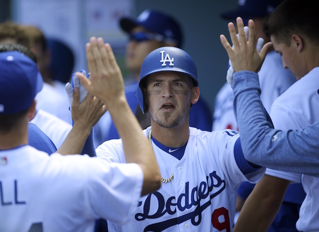 Yasmani-grandal-corey-seager