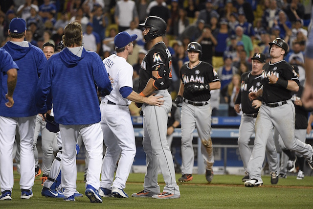 Clayton-kershaw-giancarlo-stanton-chase-utley-dodgers-bench-clears