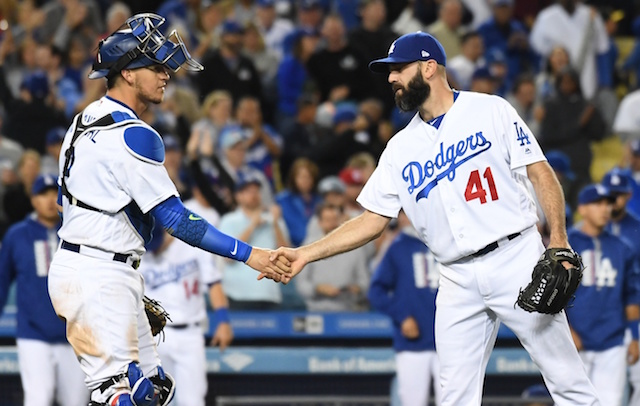 Yasmani-grandal-chris-hatcher