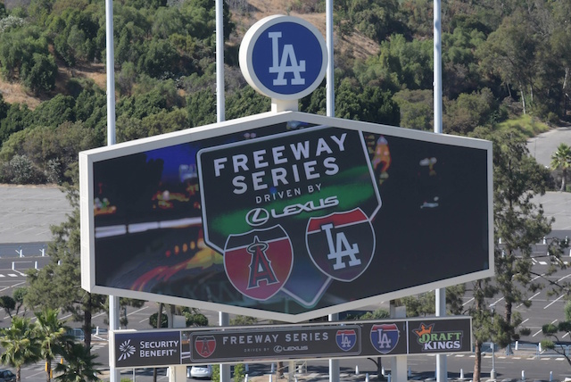 Dodger-stadium-freeway-series