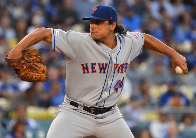 New York Mets starting pitcher Jason Vargas against the Los Angeles Dodgers