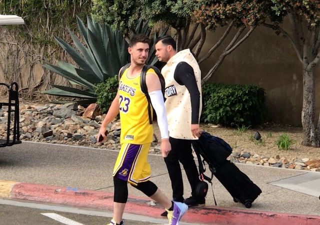 Los Angeles Dodgers teammates Cody Bellinger and Joe Kelly dress up as LeBron James and Taco Tuesday