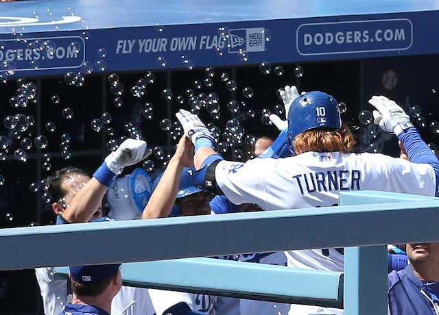 Andre Ethier, Justin Turner, bubble machine