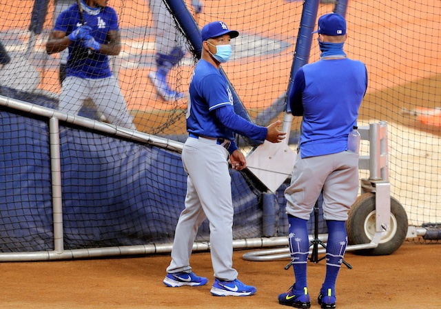 Brant Brown, Dave Roberts, Dodgers batting practice