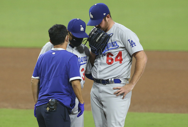 Caleb Ferguson, Dave Roberts, Dodgers trainer