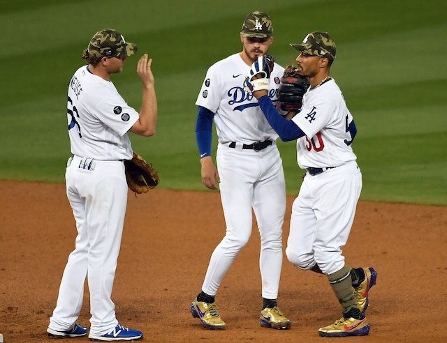 Mookie Betts, Gavin Lux, Sheldon Neuse, Dodgers win