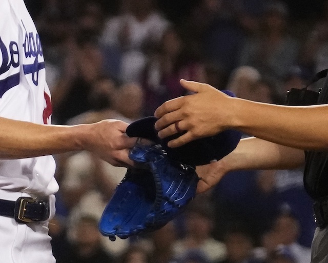 Walker Buehler, umpire, foreign substances check