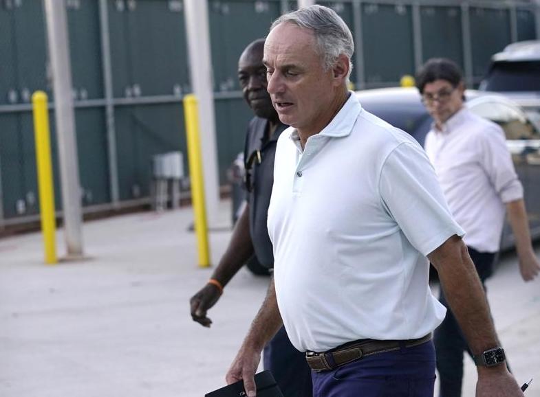 Rob Manfred, MLB lockout