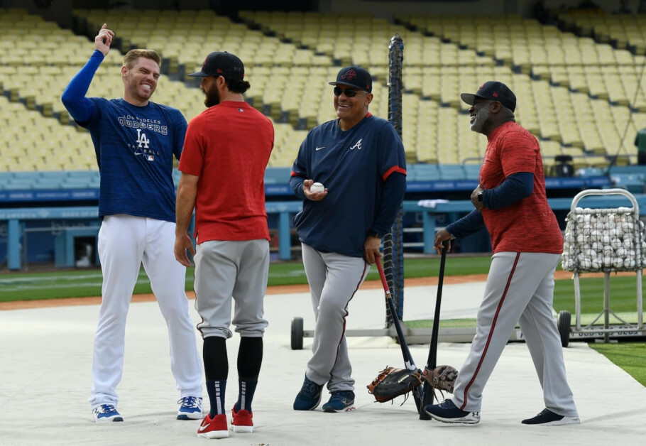 Freddie Freeman, Eddie Pérez, Dansby Swanson, Eric Young Sr.