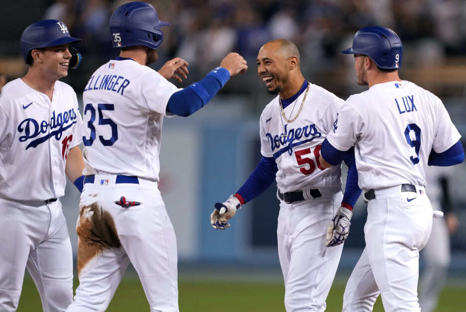 Cody Bellinger, Mookie Betts, Gavin Lux, Will Smith, Dodgers walk-off win