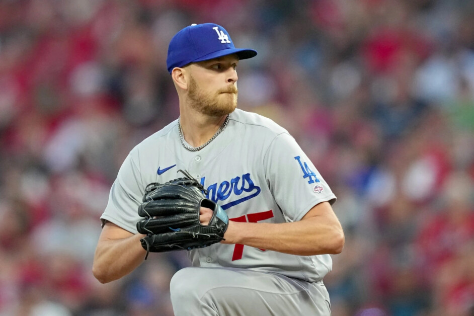 Nick Robertson, MLB debut jersey patch