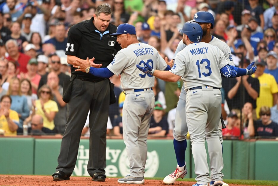 Jason Heyward, Max Muncy, Dave Roberts