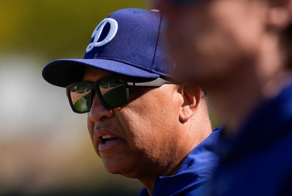 Dave Roberts, Dodgers workout, 2024 Spring Training