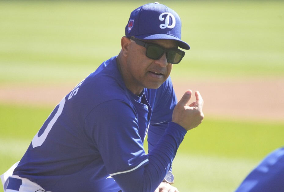 Dave Roberts, Dodgers workout, 2024 Spring Training