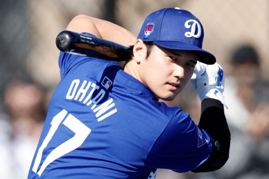 Shohei Ohtani, Dodgers workout, 2024 Spring Training