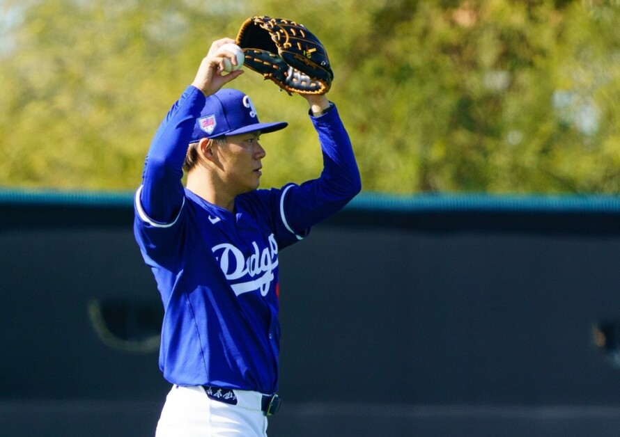 Yoshinobu Yamamoto, Dodgers workout, 2024 Spring Training