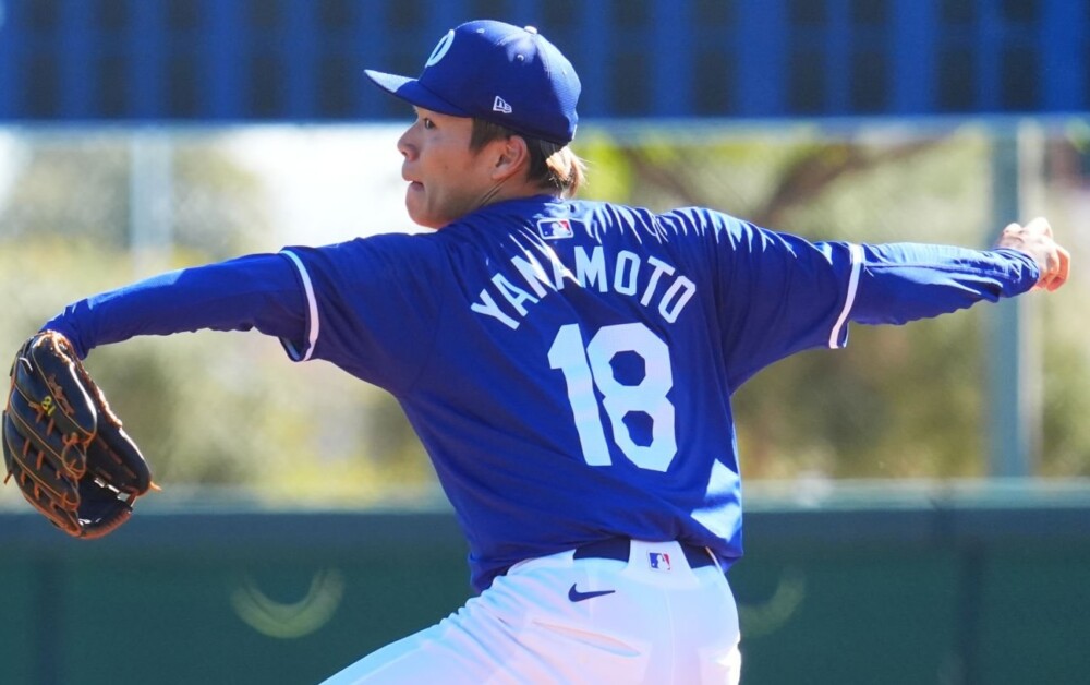 Yoshinobu Yamamoto, Dodgers workout, 2024 Spring Training