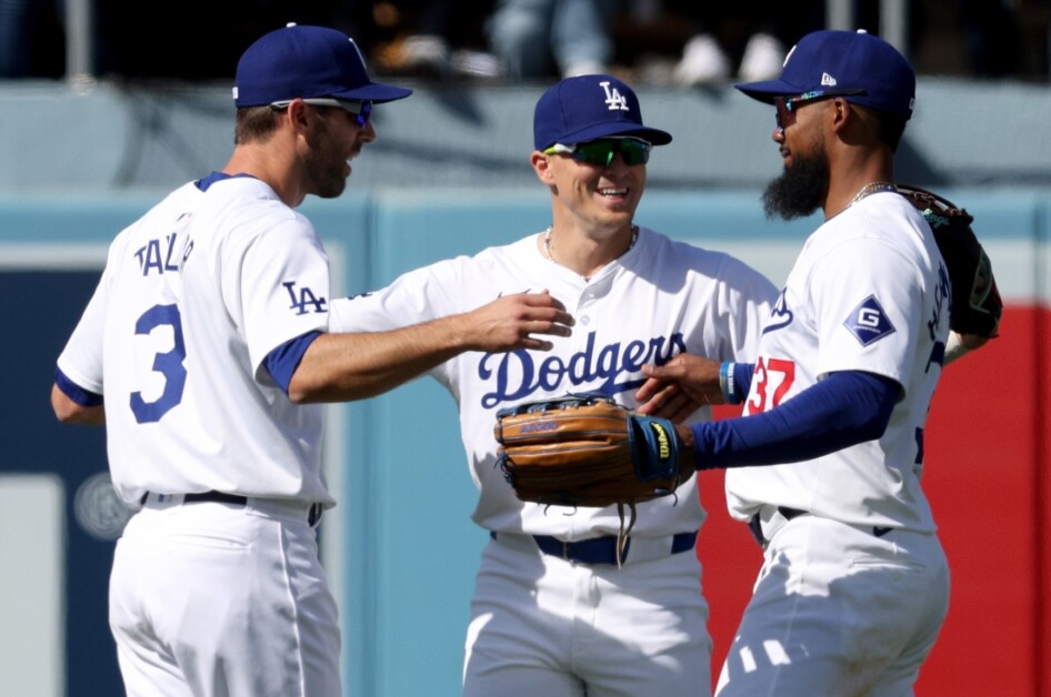 Chris Taylor, Kiké Hernández, Teoscar Hernández, Dodgers win