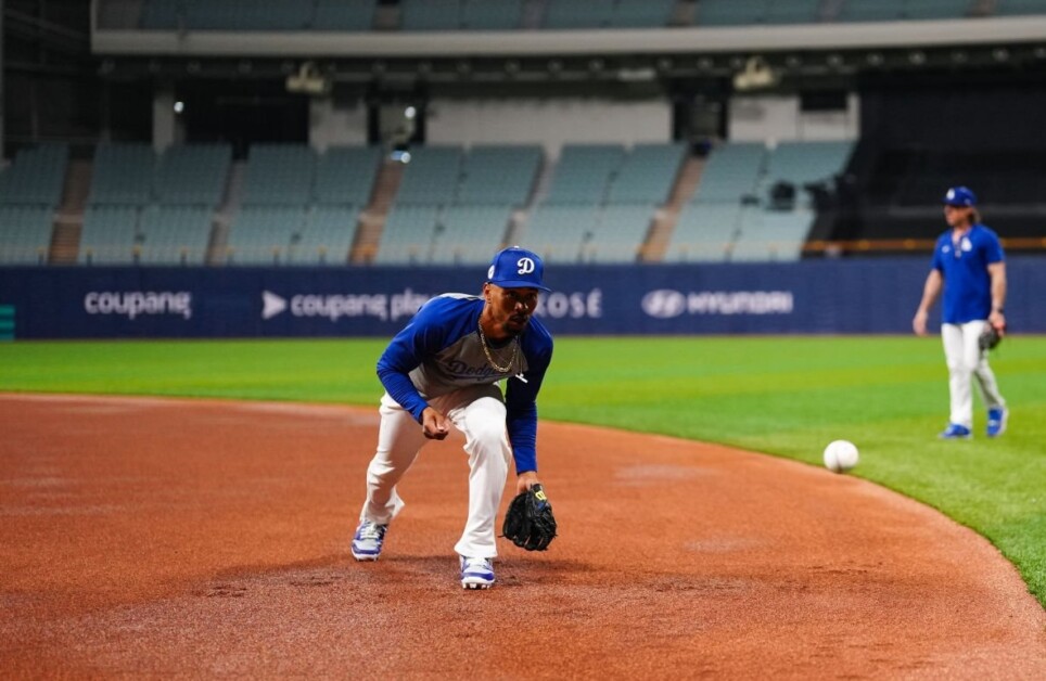 Mookie Betts, Danny Lehmann, Dodgers workout, Seoul Series