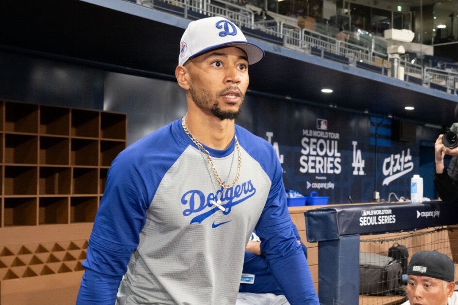 Mookie Betts, Dodgers workout, Seoul Series