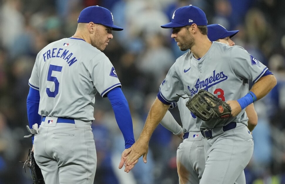 Freddie Freeman, Chris Taylor, Dodgers win