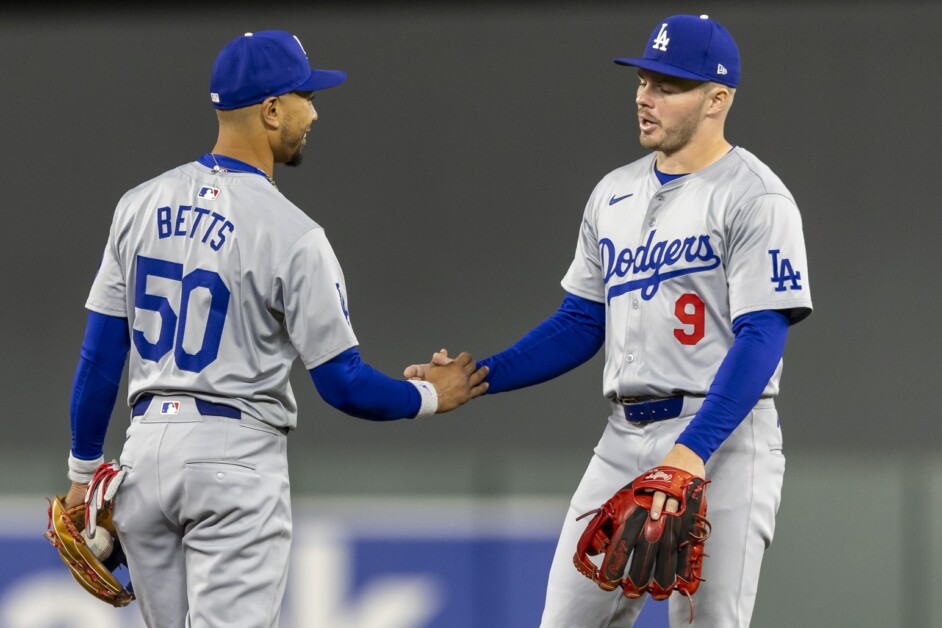 Mookie Betts, Gavin Lux, Dodgers win