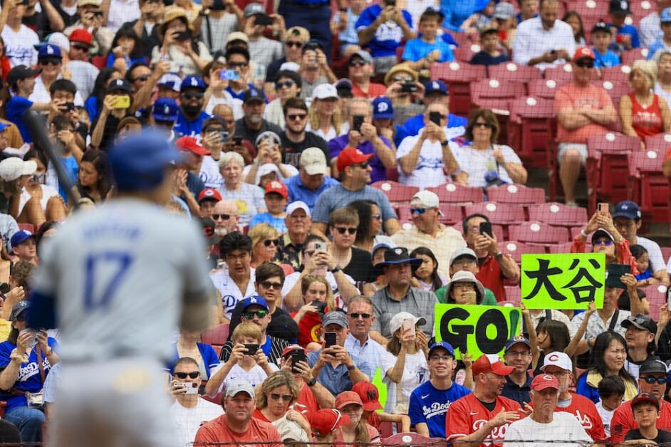 Shohei Ohtani, Dodgers fans