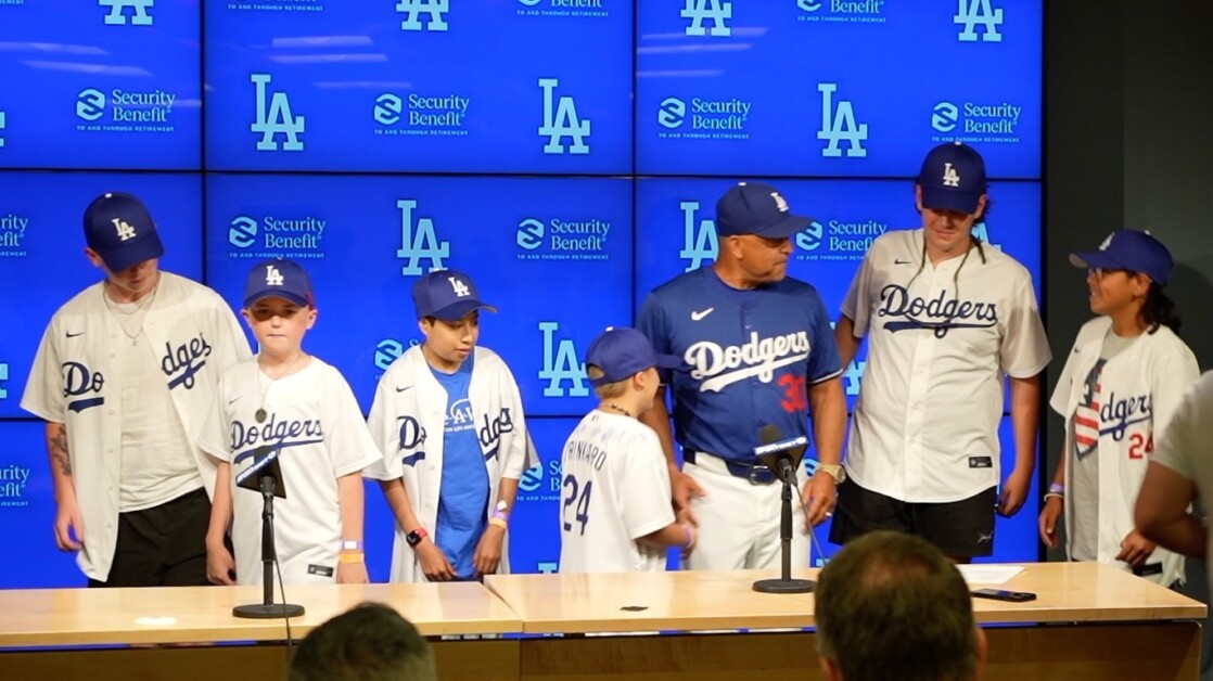 Dodgers, Make-A-Wish Foundation, Dave Roberts