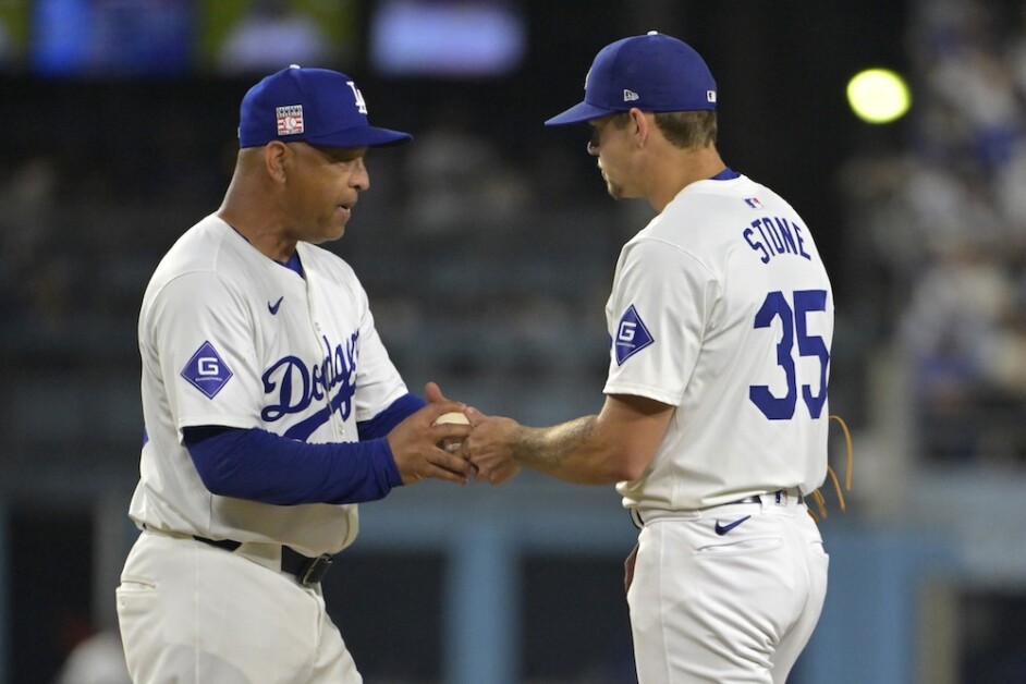 Dave Roberts, Gavin Stone, pitching change