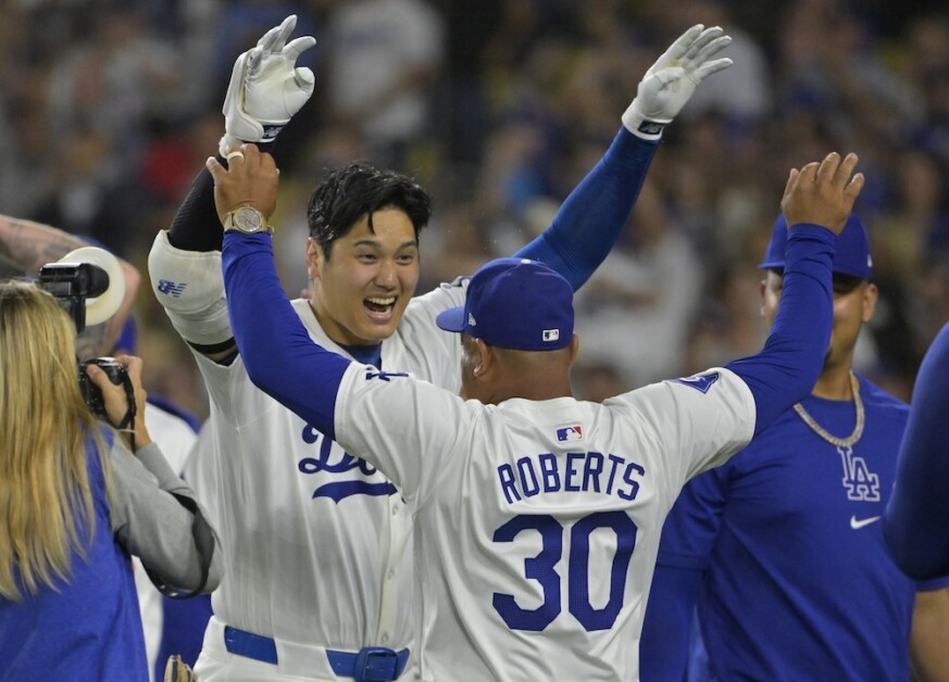 Shohei Ohtani, Dave Roberts, Dodgers walk-off win