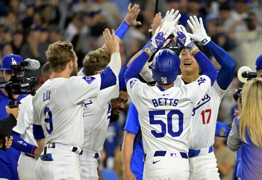 Shohei Ohtani, Mookie Betts, Gavin Lux, Dodgers walk-off win