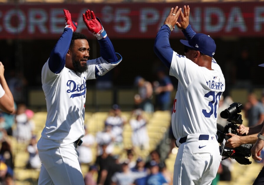 Teoscar Hernández, Dave Roberts, Dodgers walk-off win