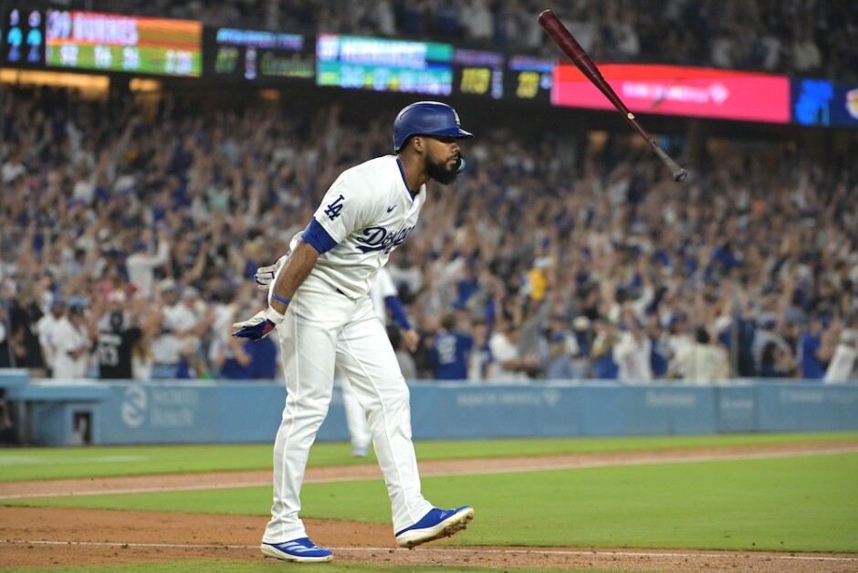 Teoscar Hernández, bat flip