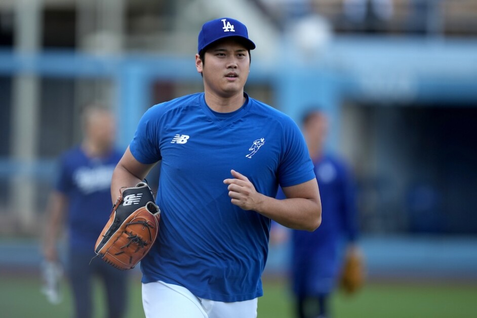 Shohei Ohtani, Dodgers trainer Thomas Albert, Will Ireton